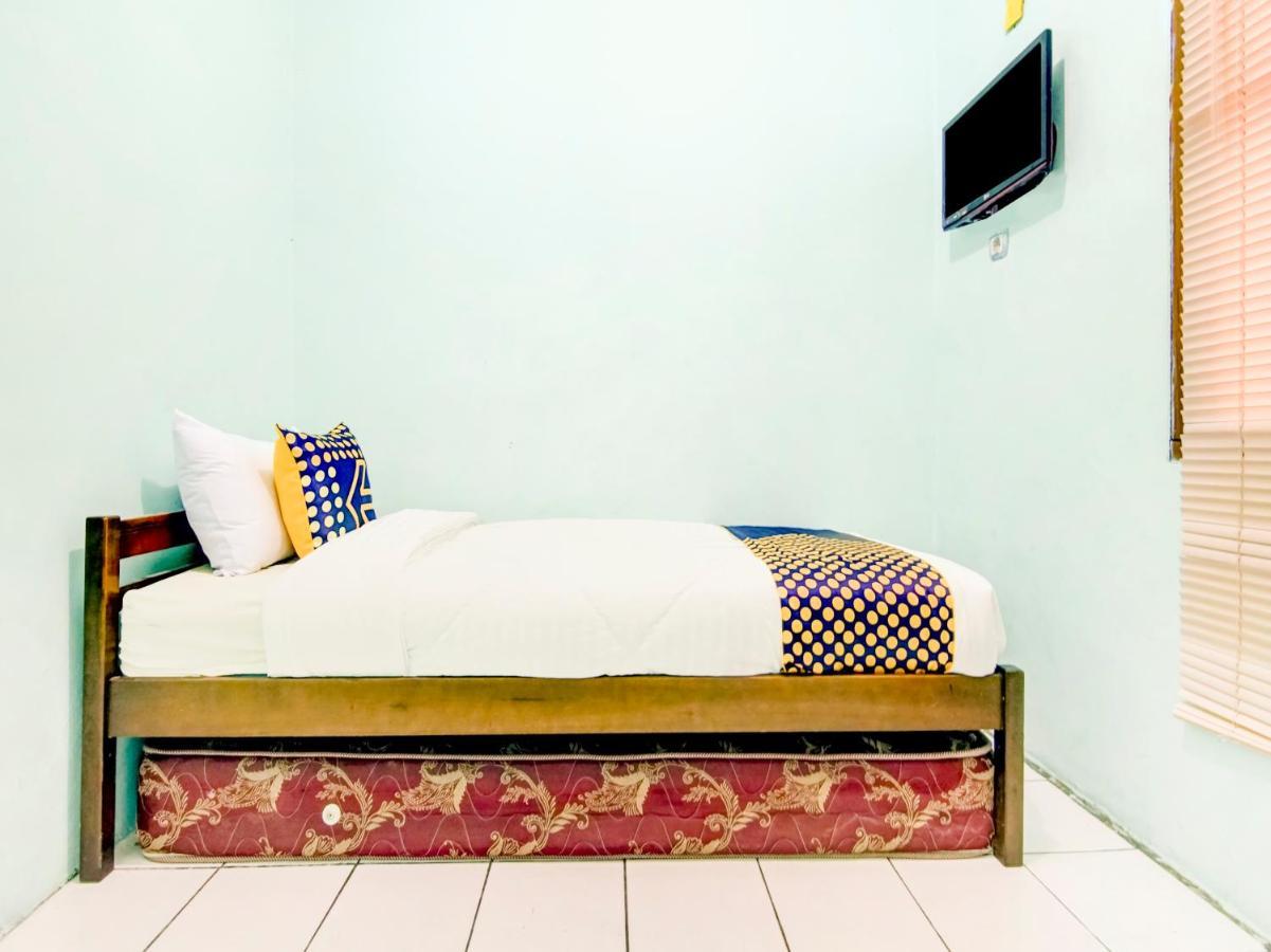 Spot On 3979 Wisma Purimas Syariah Depok Εξωτερικό φωτογραφία